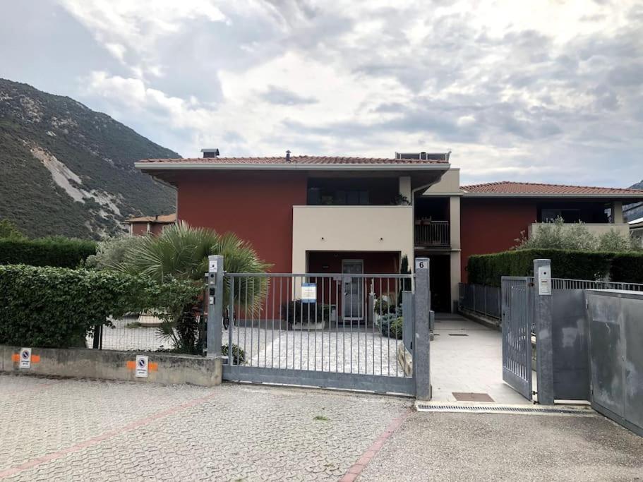 Porta Del Garda Apartment Dro Exterior photo